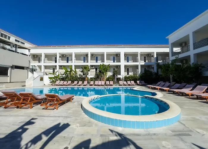 Mojo Zante Отель Лаганас