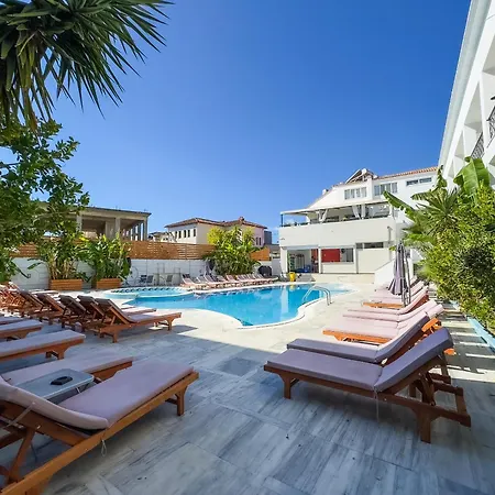 Mojo Zante 3*